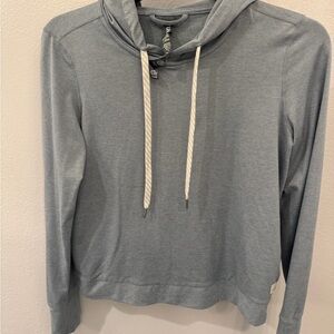 Vuori essential halo